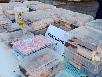 "Dobre uczynki to niewidzialne zawiasy we wrotach nieba" Wiktor Hugo - zdjęcie7