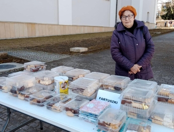 "Dobre uczynki to niewidzialne zawiasy we wrotach nieba" Wiktor Hugo - zdjęcie9