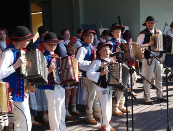 Niedzielne popołudnie w obiektywie na Dniach Gminy Gilowice - zdjęcie16