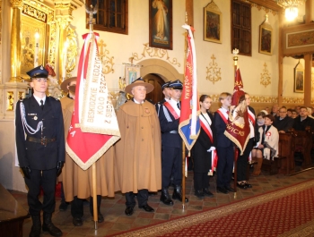 Obchody w Gminie Gilowice z okazji Święta Odzyskania Niepodległości przez Polskę połączone z wspomnieniami "DROGI DO WOLNOŚCI" Stanisława Pyjasa w Jego 45. rocznicę śmierci. - zdjęcie12
