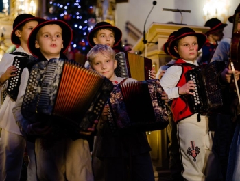 KONCERT PODOPIECZNYCH FUNDACJI BRACI GOLEC W GILOWICACH - zdjęcie16