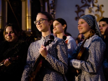 KONCERT PODOPIECZNYCH FUNDACJI BRACI GOLEC W GILOWICACH - zdjęcie17