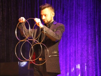 Magiczny wieczór w GOK Gilowice - Magik Mitoraj - zdjęcie13