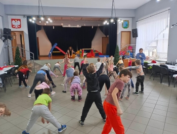 "Kiedy śmieje się dziecko, śmieje się cały świat" - podsumowanie zajęć w GOK Gilowice podczas ferii. - zdjęcie14