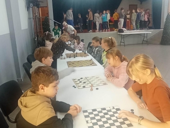 "Kiedy śmieje się dziecko, śmieje się cały świat" - podsumowanie zajęć w GOK Gilowice podczas ferii. - zdjęcie8