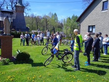 RAJD ROWEROWY SZLAKIEM GILOWICKICH KAPLICZEK I FIGUR PRZYDROŻNYCH PAMIĘCI  ŚWIĘTEGO JANA PAWŁA II - zdjęcie10