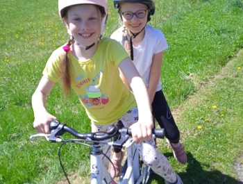 RAJD ROWEROWY SZLAKIEM GILOWICKICH KAPLICZEK I FIGUR PRZYDROŻNYCH PAMIĘCI  ŚWIĘTEGO JANA PAWŁA II - zdjęcie7