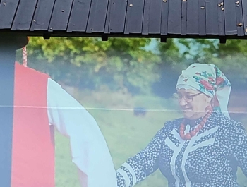 Występ Regionalnego Zespołu DOLANIE oraz kapeli Gilowski Tryton w Parku Etnograficznym w Ślemieniu - zdjęcie2