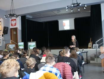 MŁODZIEŻ ZAUROCZONA KOSMICZNYM ŚWIATEM EDWARDA HABDASA - zdjęcie1