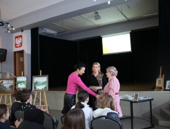 MŁODZIEŻ ZAUROCZONA KOSMICZNYM ŚWIATEM EDWARDA HABDASA - zdjęcie7