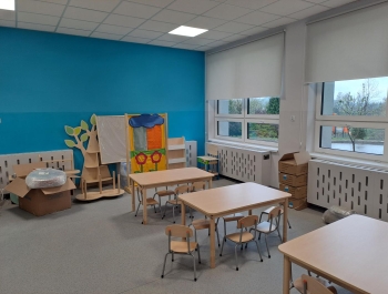 Małymi krokami zbliżamy się do zakończenia wspaniałej inwestycji, jaką jest przebudowa pomieszczeń Zespołu Szkół w Gilowicach. - zdjęcie10