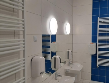 Małymi krokami zbliżamy się do zakończenia wspaniałej inwestycji, jaką jest przebudowa pomieszczeń Zespołu Szkół w Gilowicach. - zdjęcie7