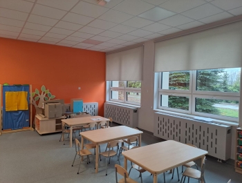 Małymi krokami zbliżamy się do zakończenia wspaniałej inwestycji, jaką jest przebudowa pomieszczeń Zespołu Szkół w Gilowicach. - zdjęcie5