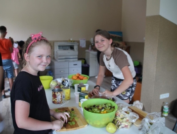 My się w GOKu nie nudzimy wakacyjnie się bawimy! - zdjęcie4