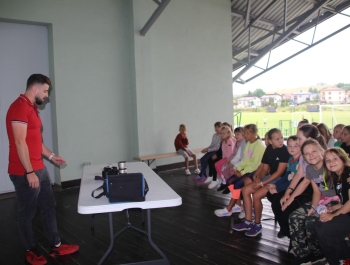 My się w GOKu nie nudzimy wakacyjnie się bawimy! - zdjęcie39