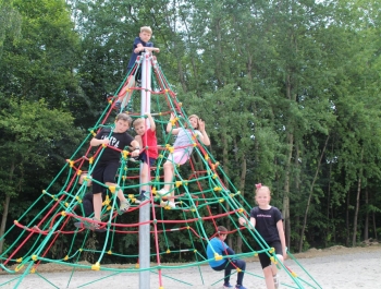 My się w GOKu nie nudzimy wakacyjnie się bawimy! - zdjęcie40